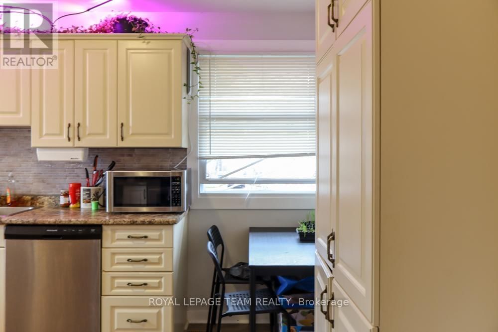 75 WINNIFRED STREET NORTH Image 13