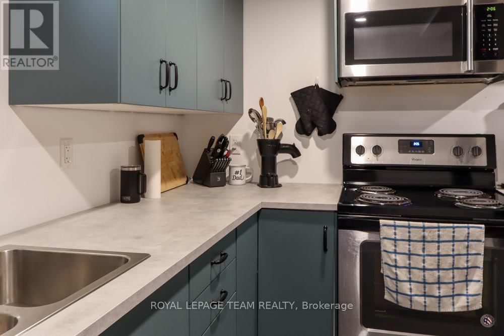 75 WINNIFRED STREET NORTH Image 20