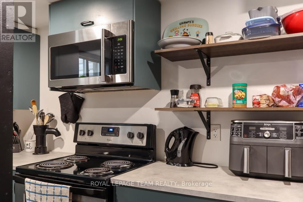 75 WINNIFRED STREET NORTH Image 22