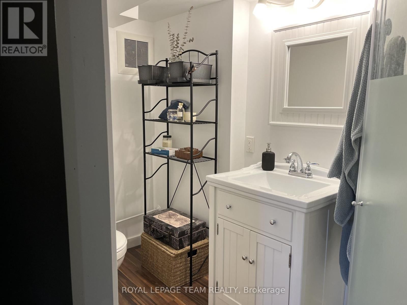 75 WINNIFRED STREET NORTH Image 29