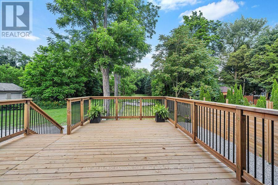 858 WILLIAM STREET Image 45