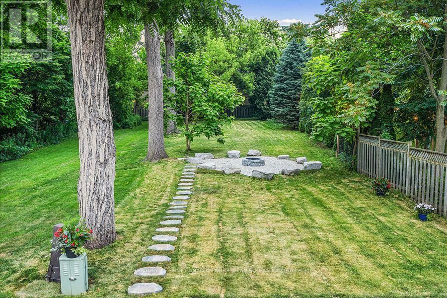 858 WILLIAM STREET Image 47