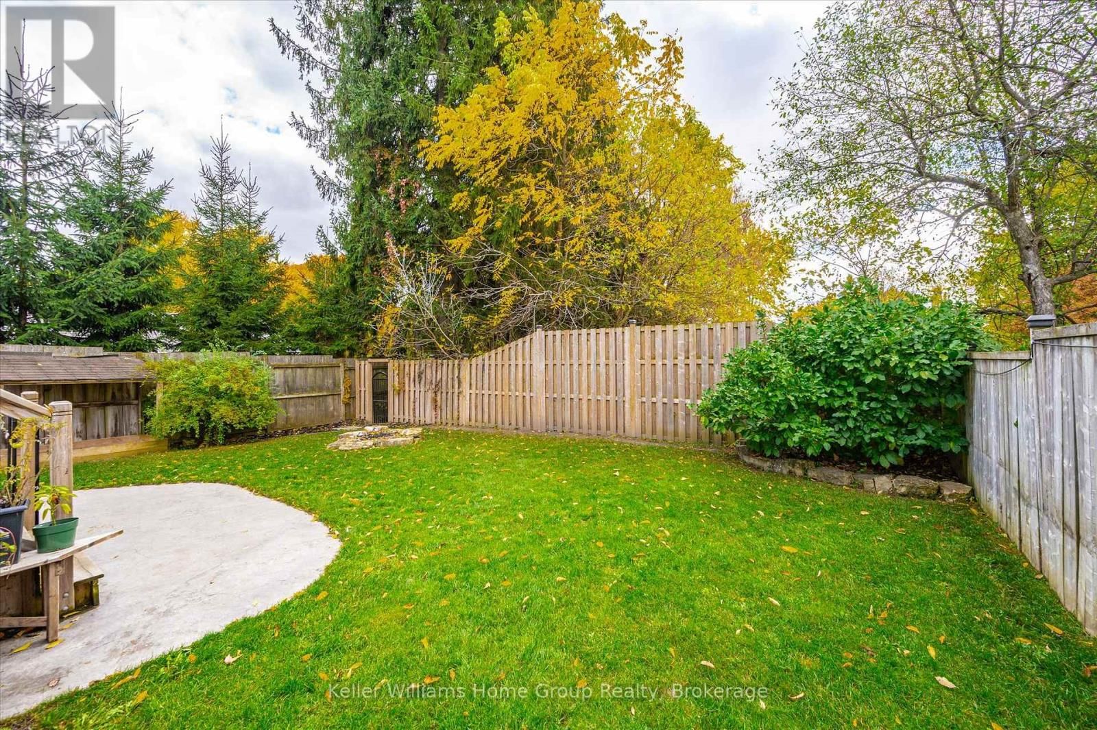 609 PERRY STREET Image 14