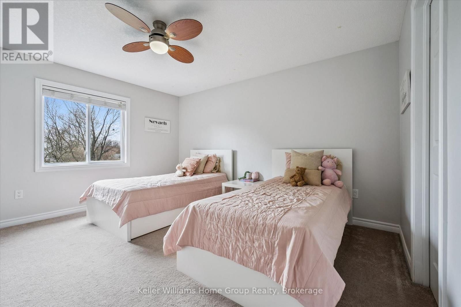 609 PERRY STREET Image 35