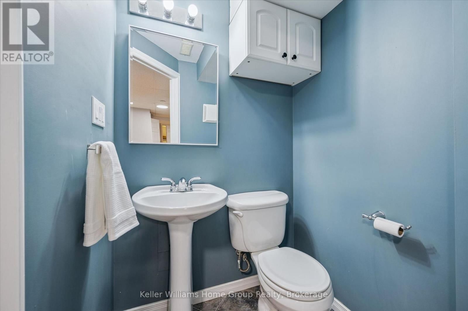 609 PERRY STREET Image 49