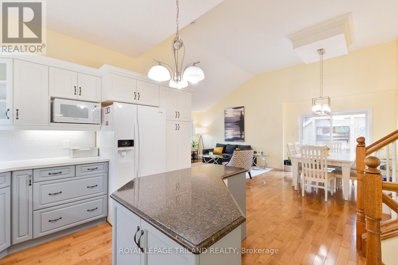 87 PINE VALLEY DRIVE Image 14