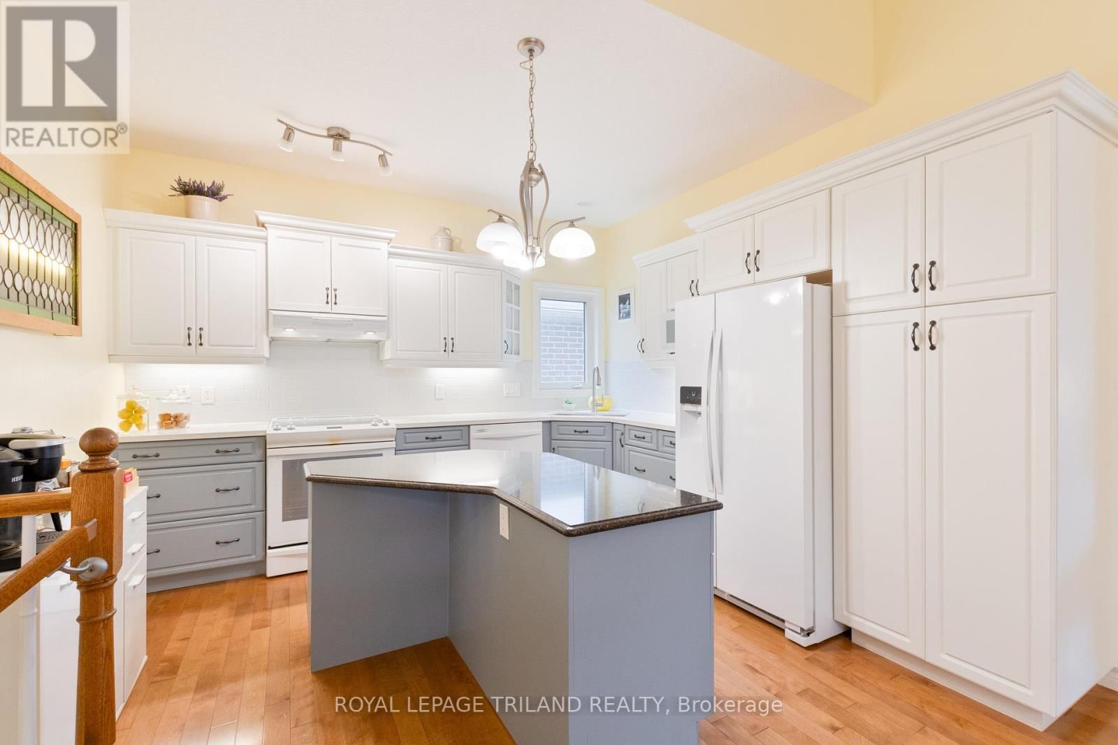 87 PINE VALLEY DRIVE Image 3