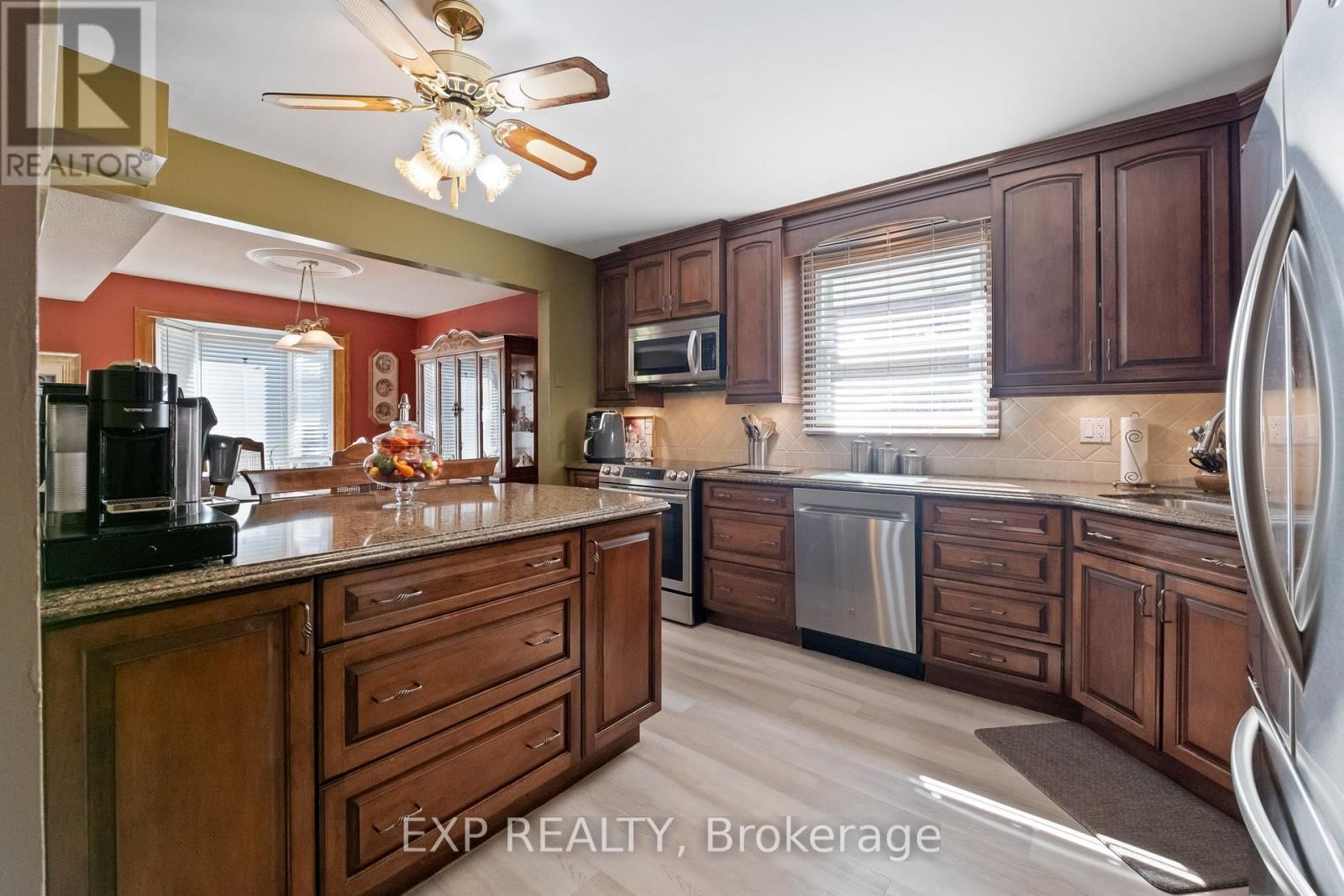 38 CAPRI STREET Image 11