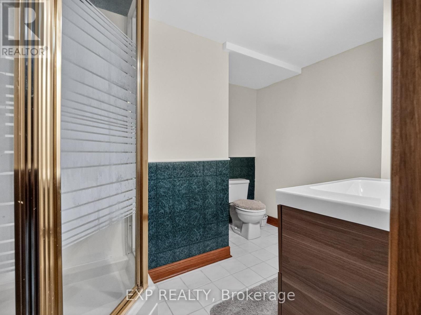 38 CAPRI STREET Image 30