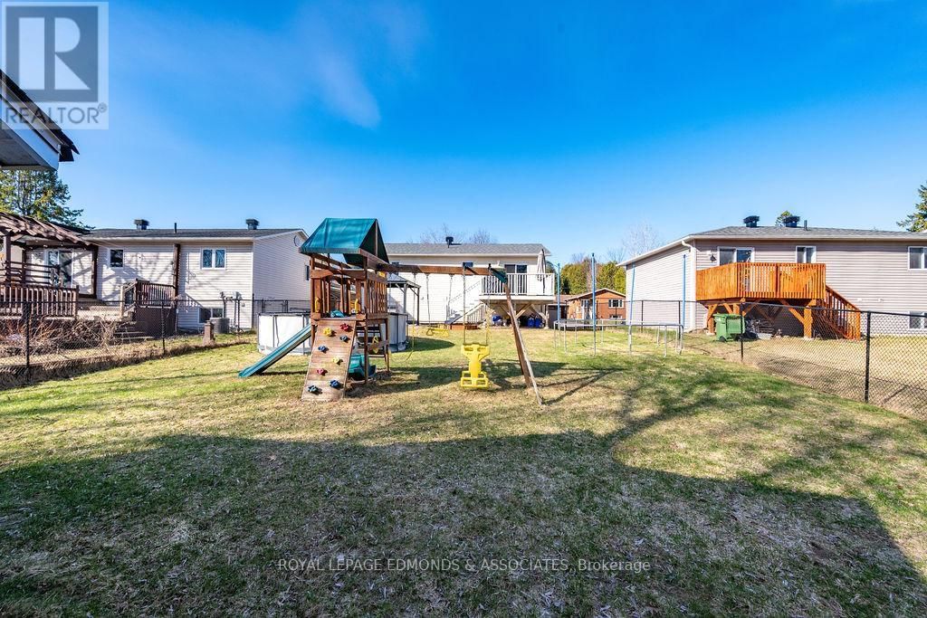 317 JULIEN STREET Image 10