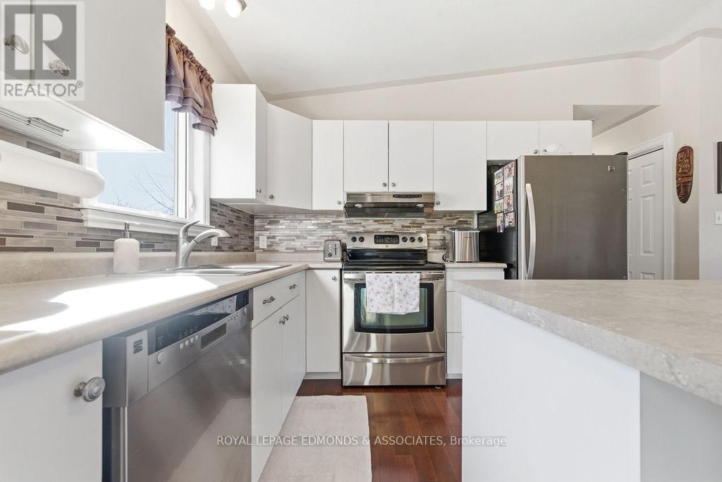 317 JULIEN STREET Image 23