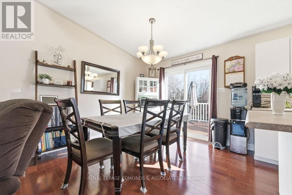 317 JULIEN STREET Image 25