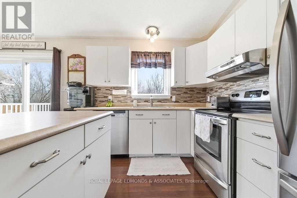 317 JULIEN STREET Image 26