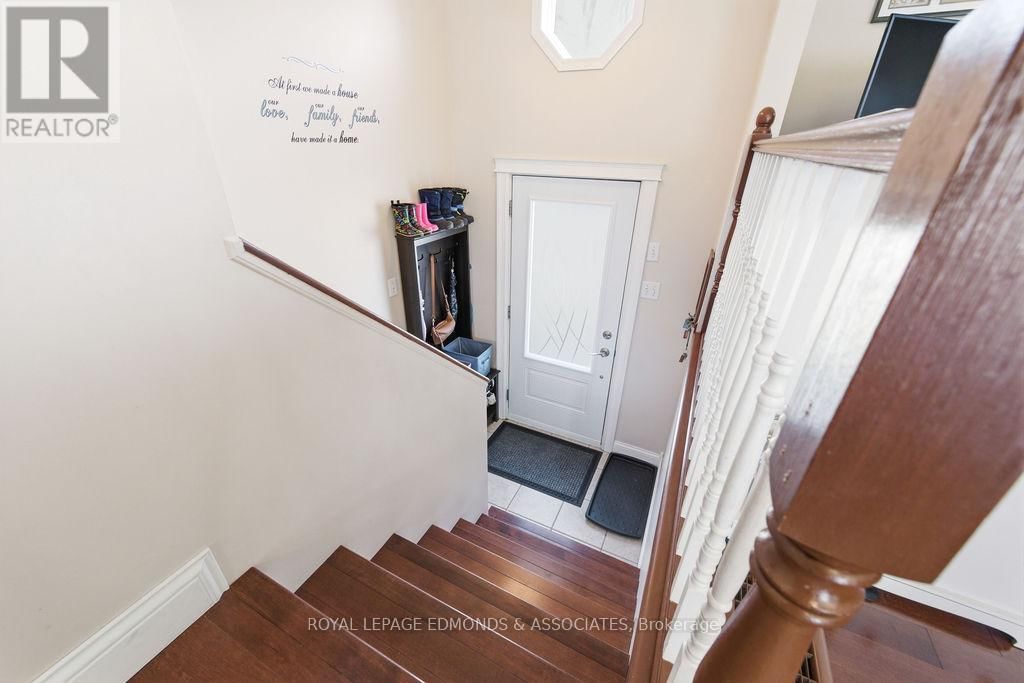 317 JULIEN STREET Image 35