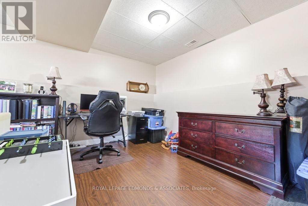 317 JULIEN STREET Image 39