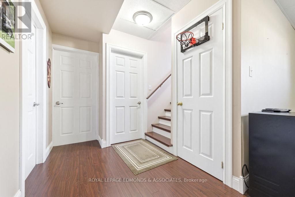 317 JULIEN STREET Image 41