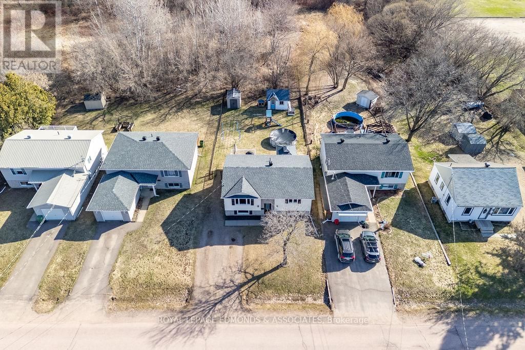 317 JULIEN STREET Image 47