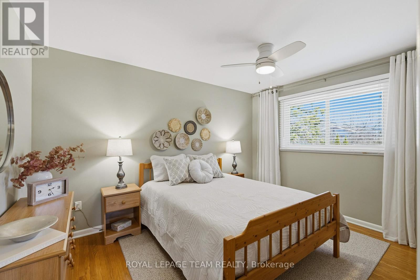 128 WELBORNE AVENUE Image 22