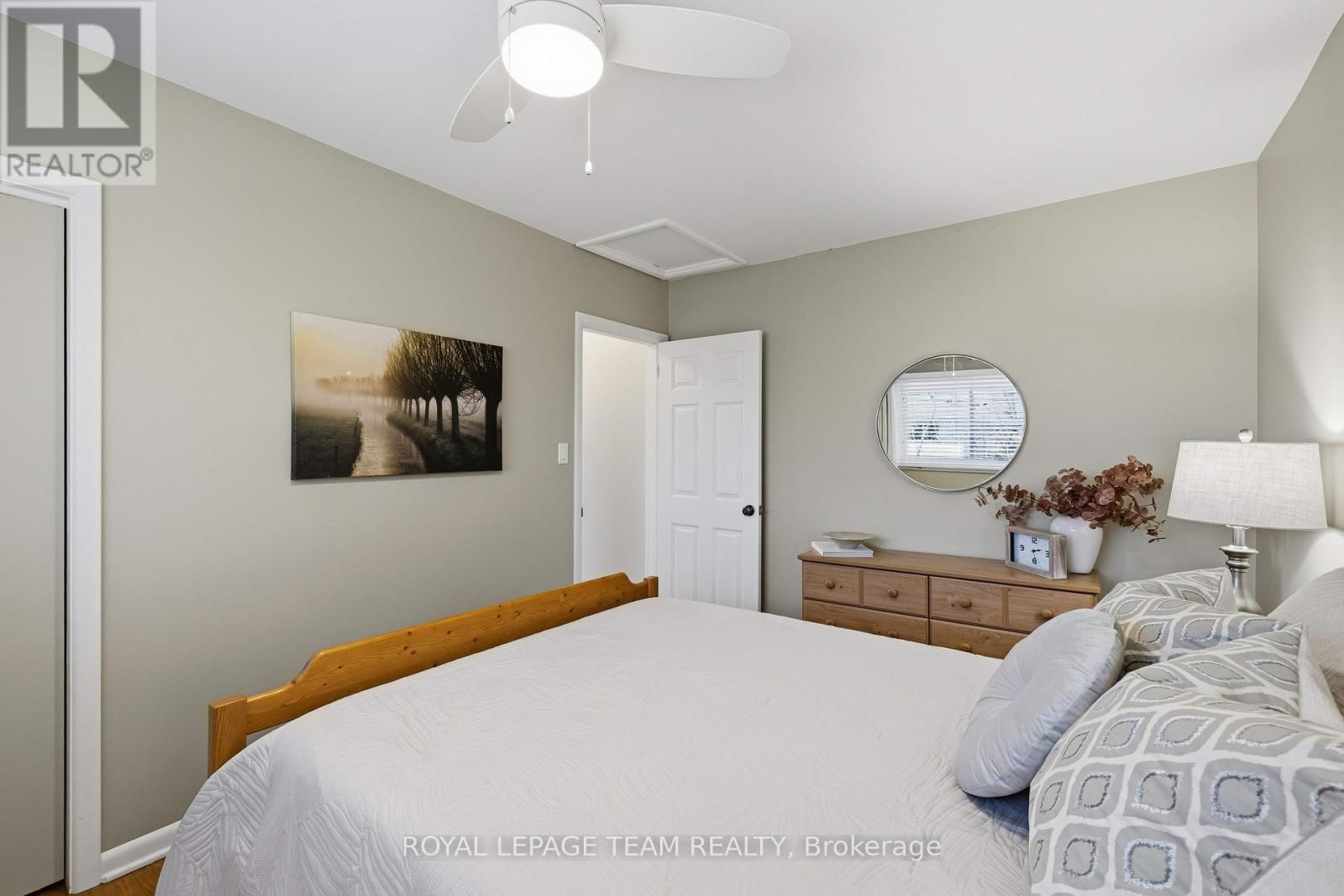 128 WELBORNE AVENUE Image 23