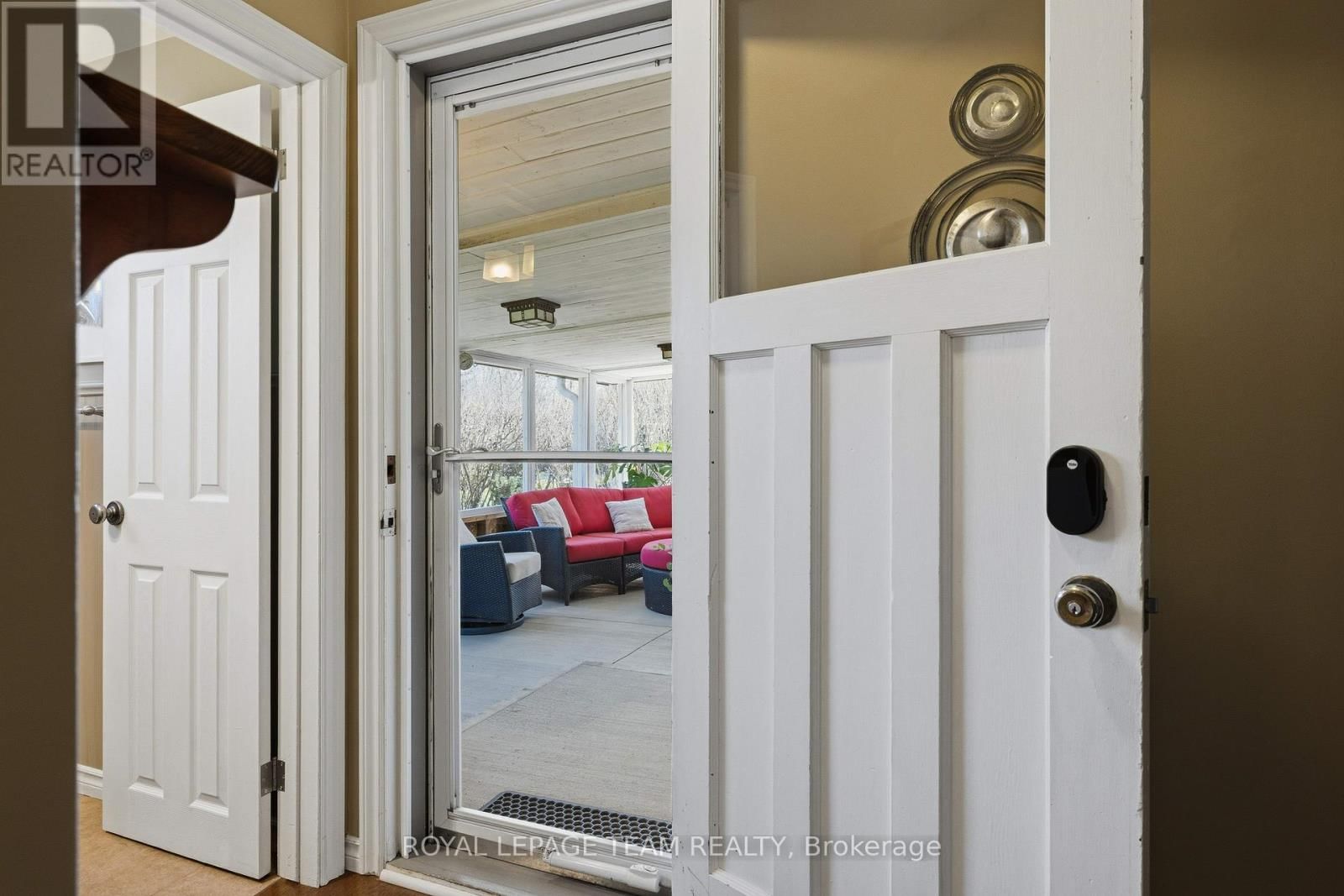 128 WELBORNE AVENUE Image 33