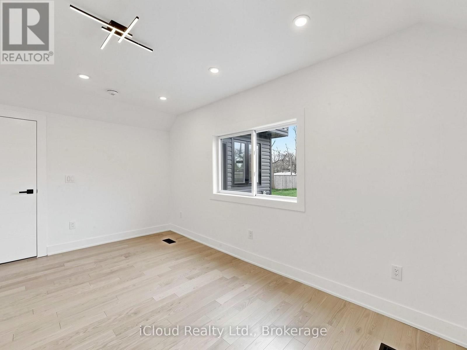 47 CHURCH STREET Image 28