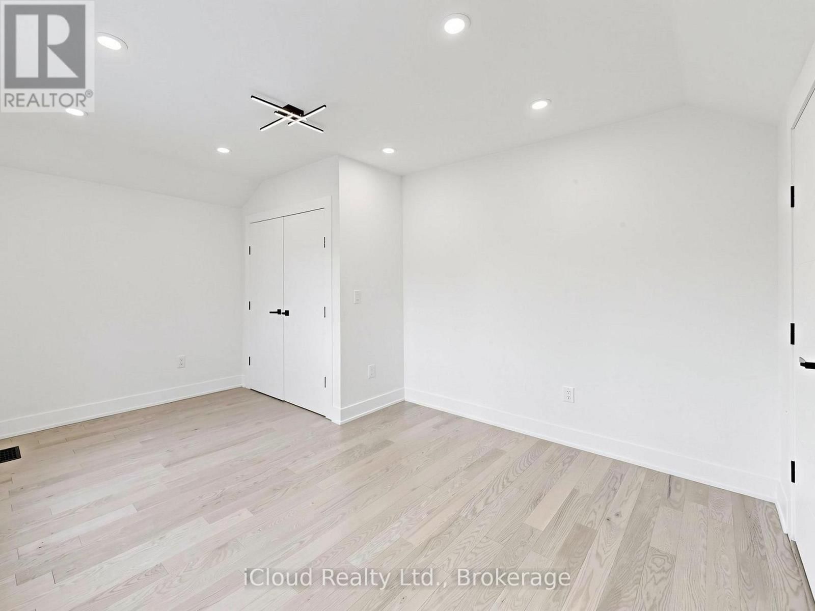 47 CHURCH STREET Image 31