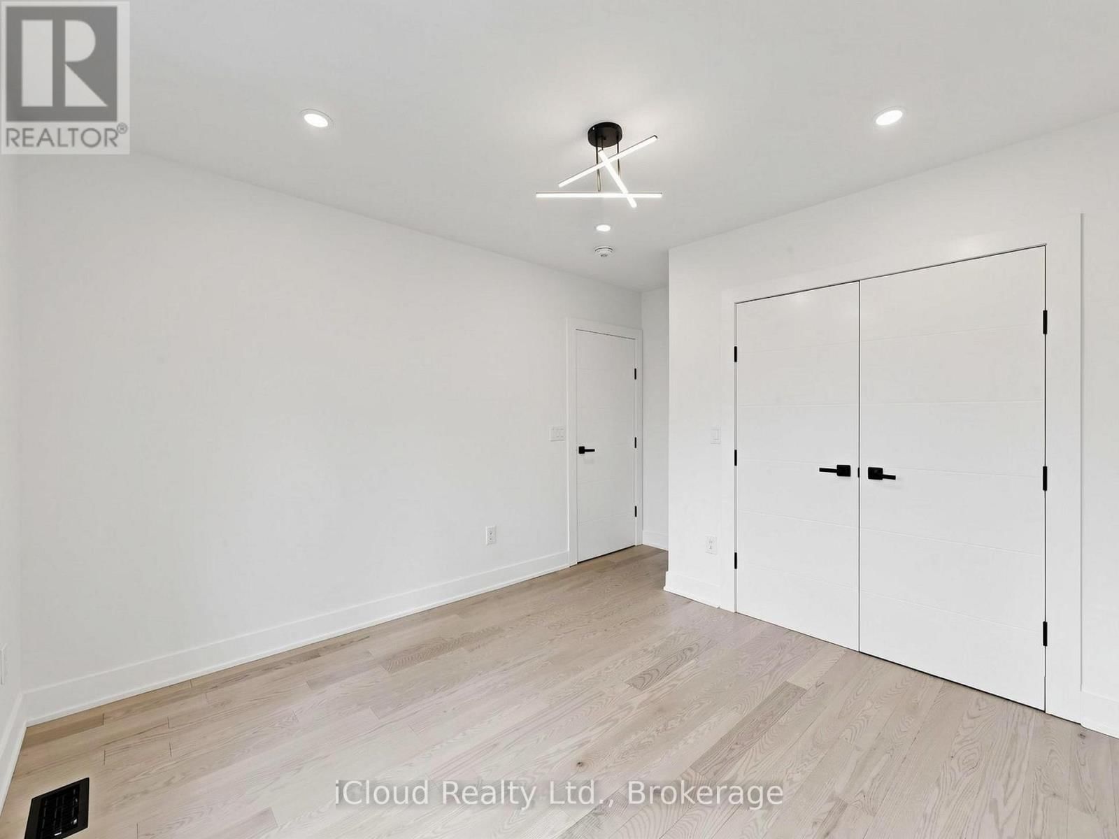 47 CHURCH STREET Image 35