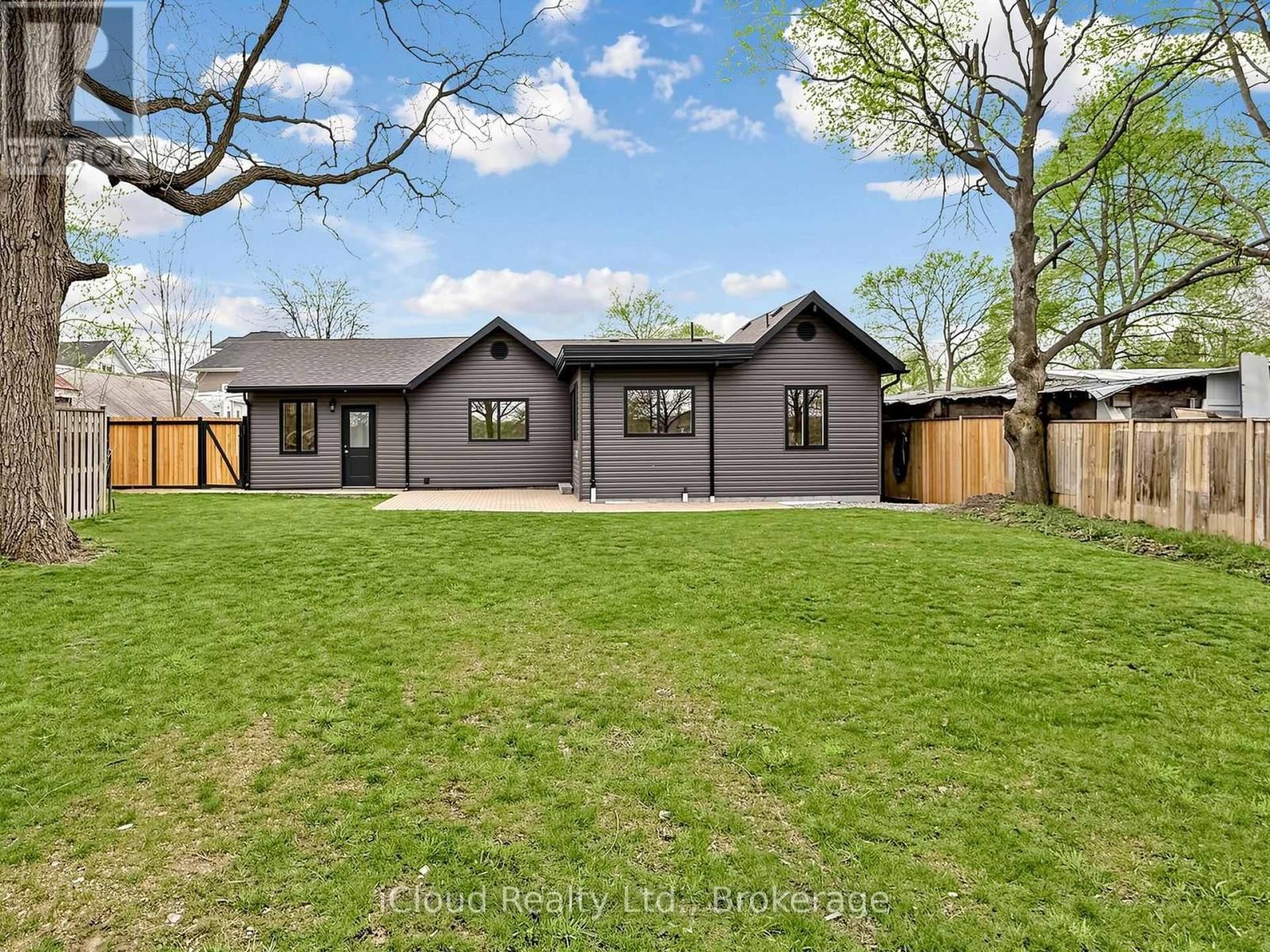 47 CHURCH STREET Image 43