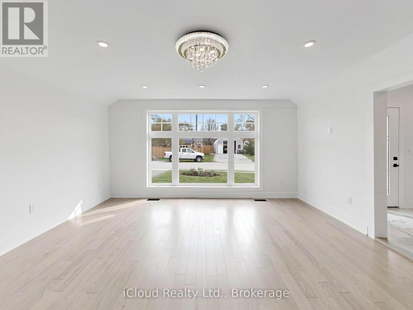 47 CHURCH STREET Image 8