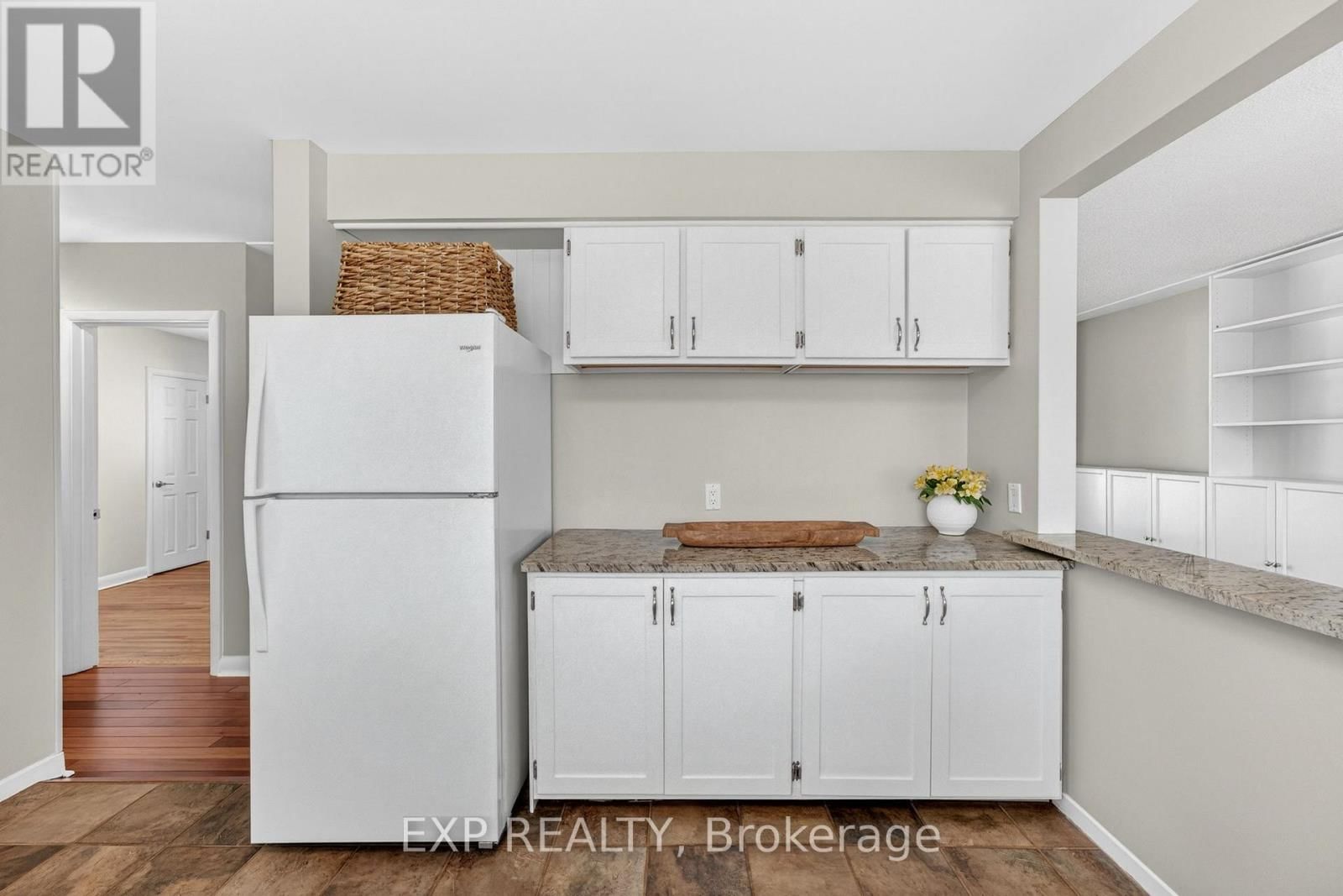 390 MCEWEN DRIVE Image 12