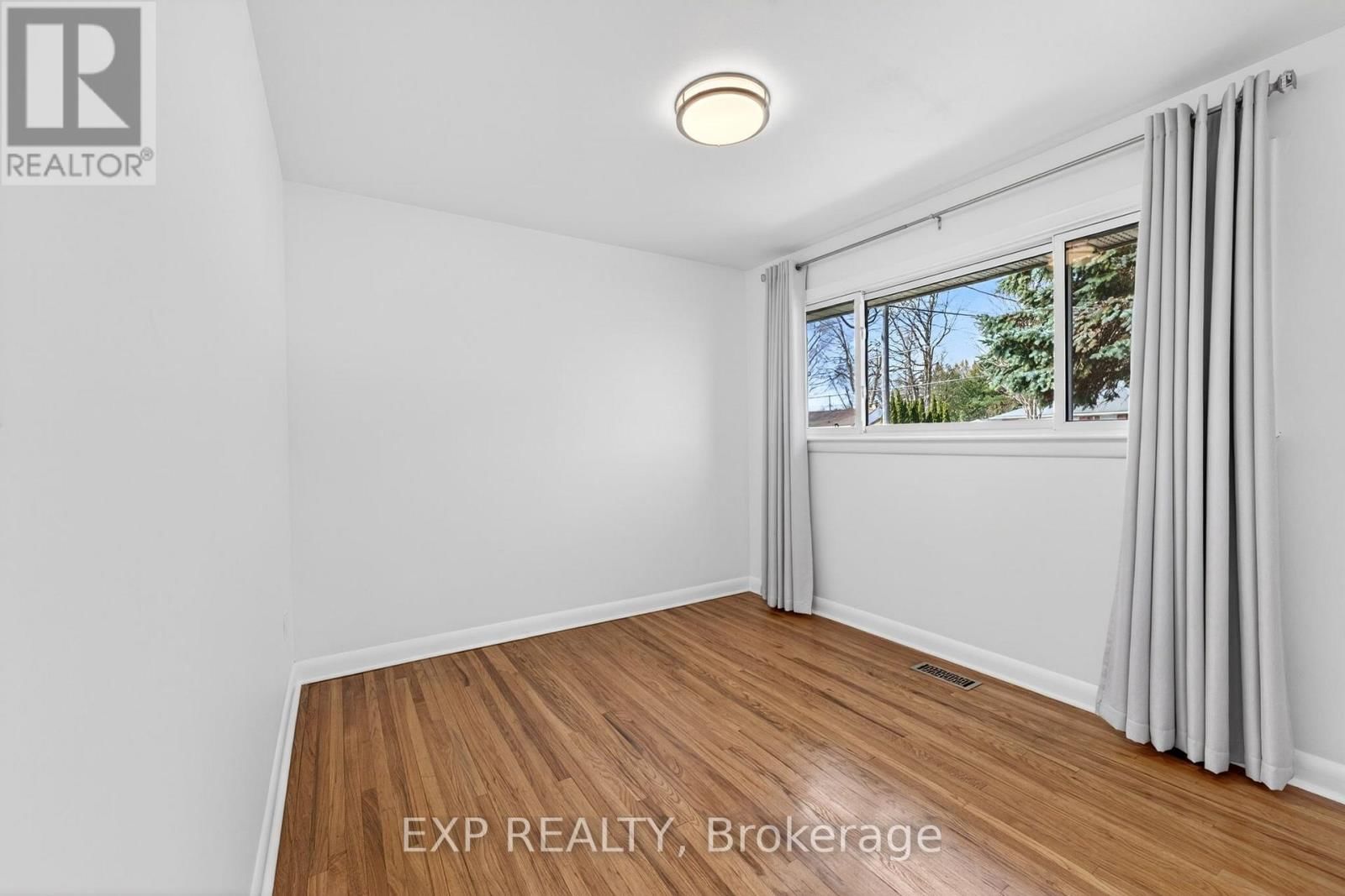 390 MCEWEN DRIVE Image 17