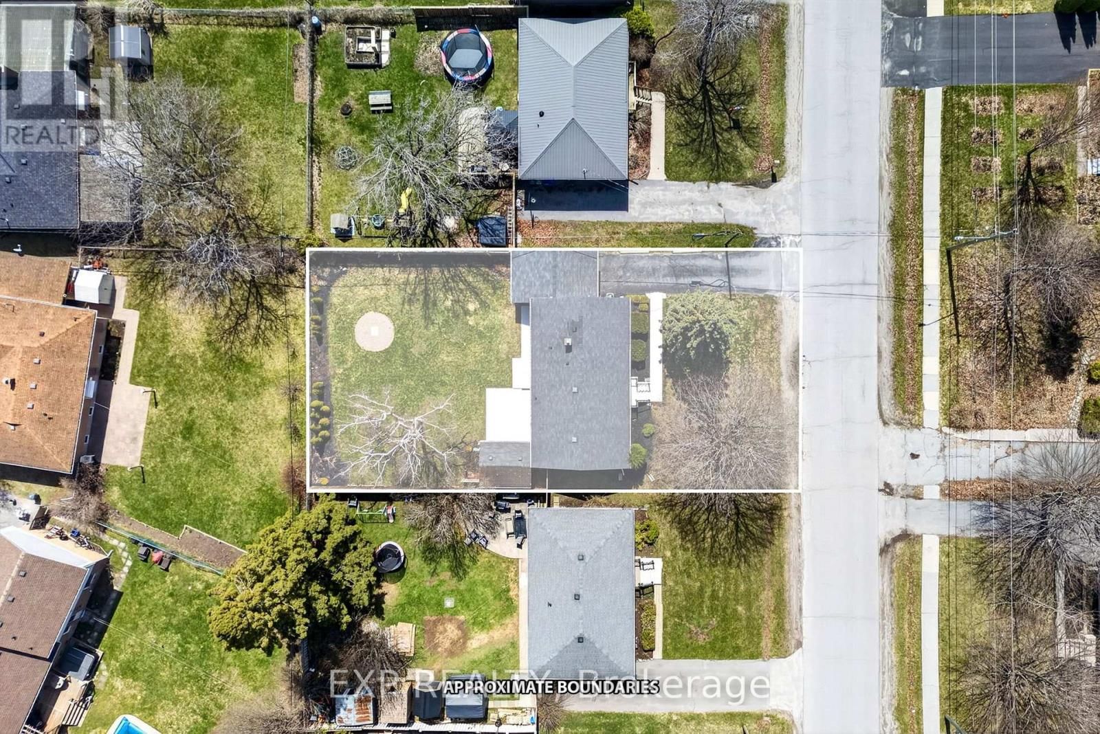 390 MCEWEN DRIVE Image 36