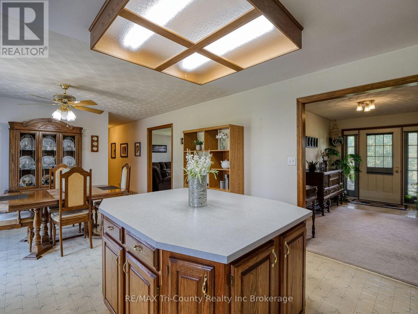 916 NORFOLK COUNTY 28 ROAD Image 8