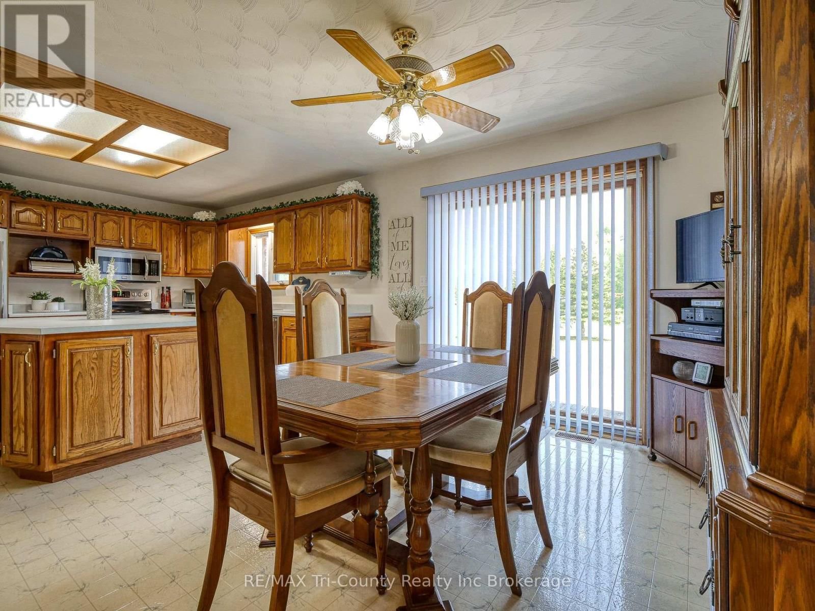 916 NORFOLK COUNTY 28 ROAD Image 9