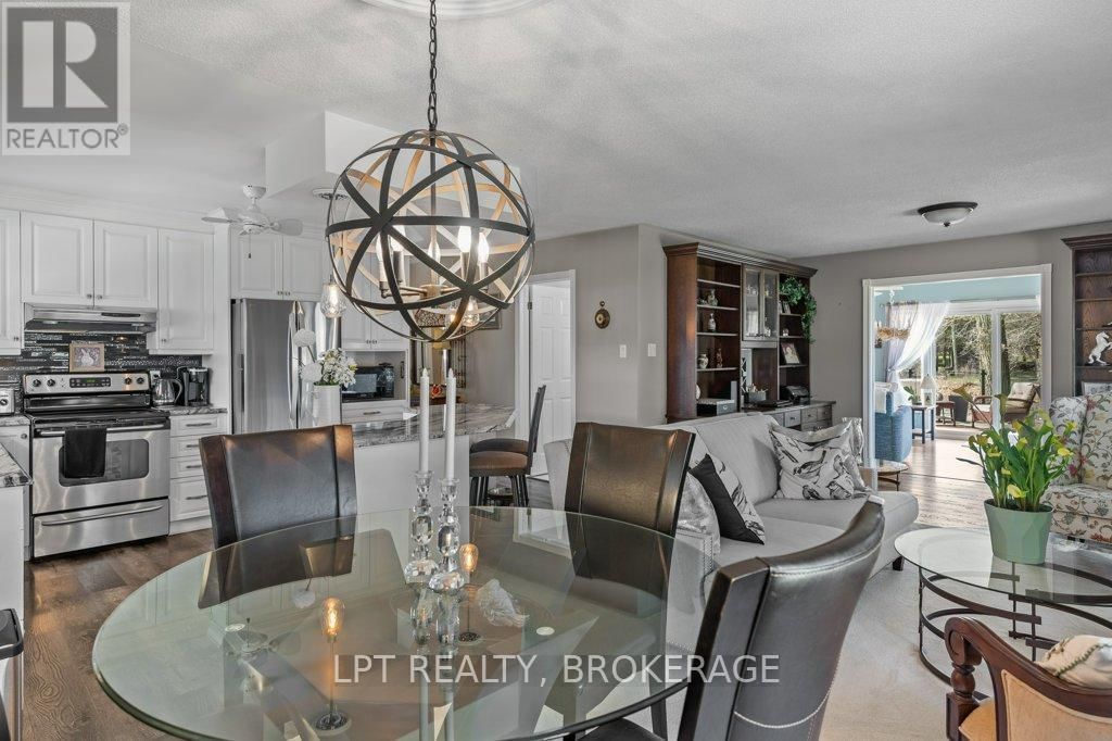 1137i COUNTY 9 ROAD Image 10