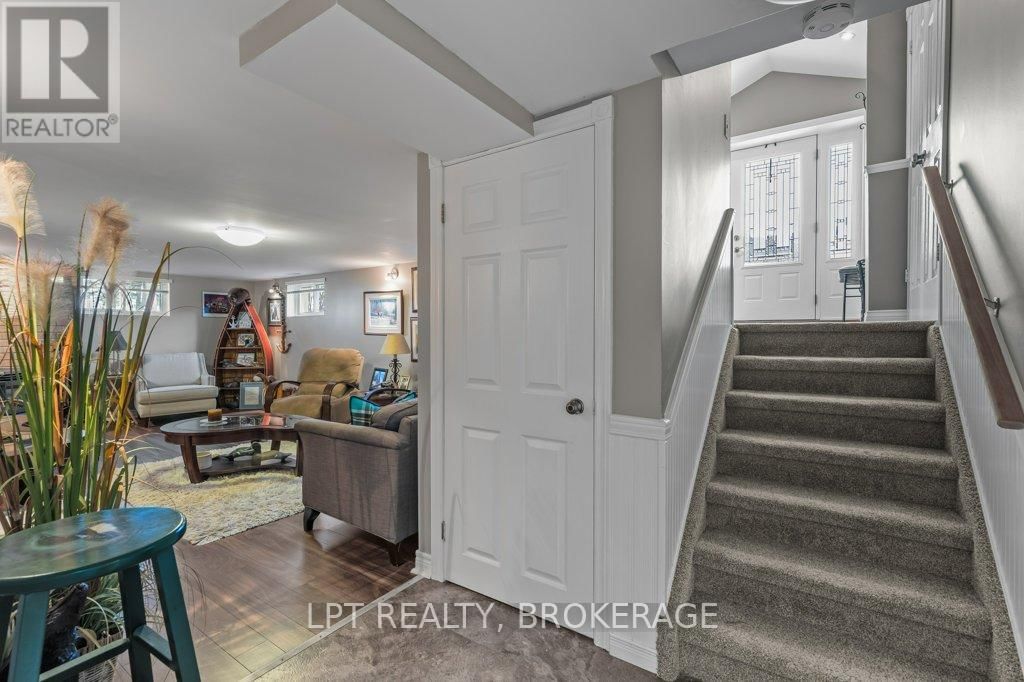 1137i COUNTY 9 ROAD Image 20