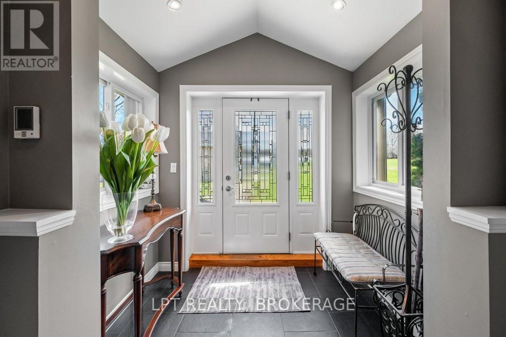 1137i COUNTY 9 ROAD Image 6