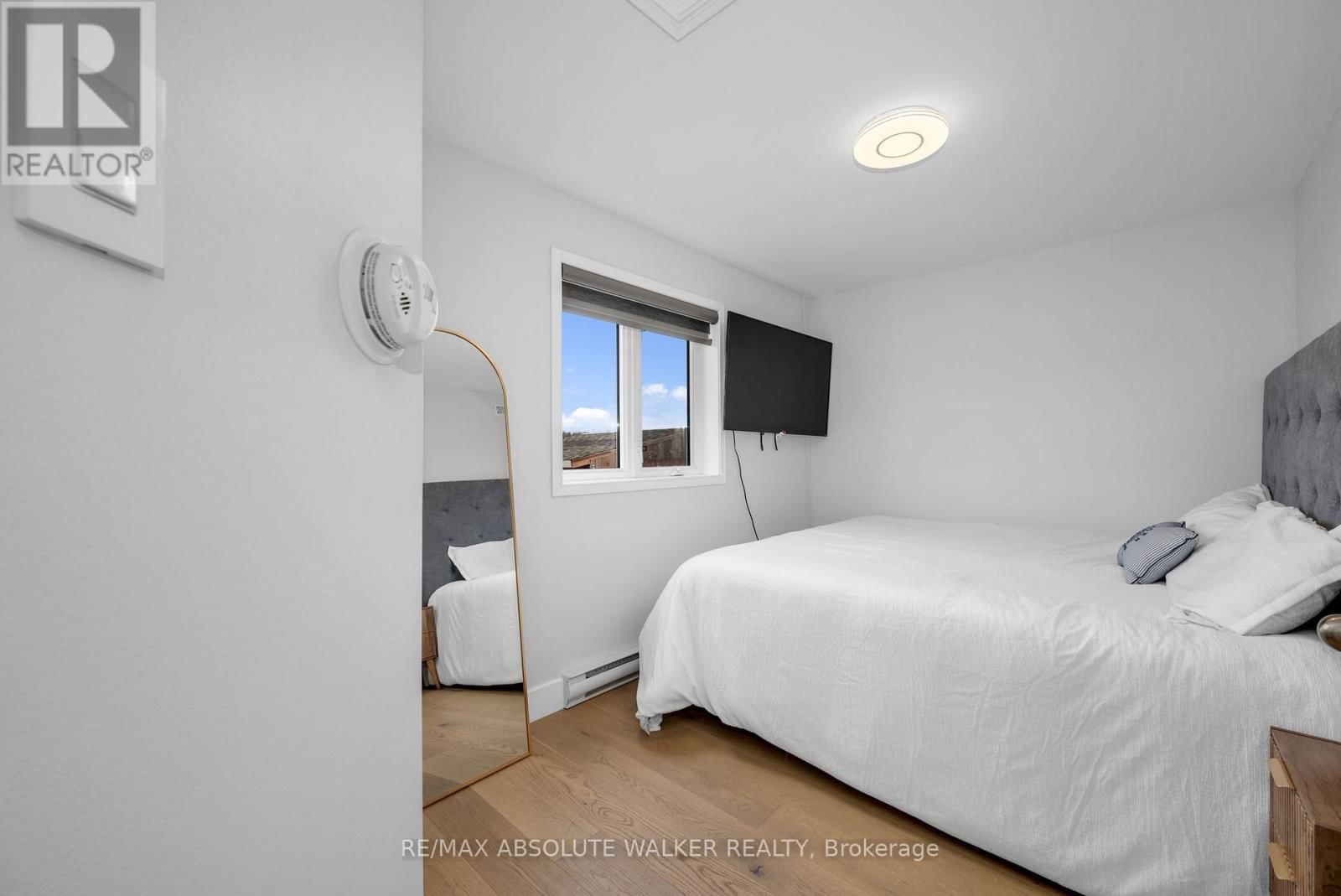 113 RICHARD STREET Image 11