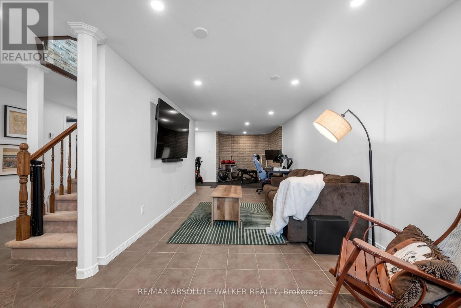 113 RICHARD STREET Image 17