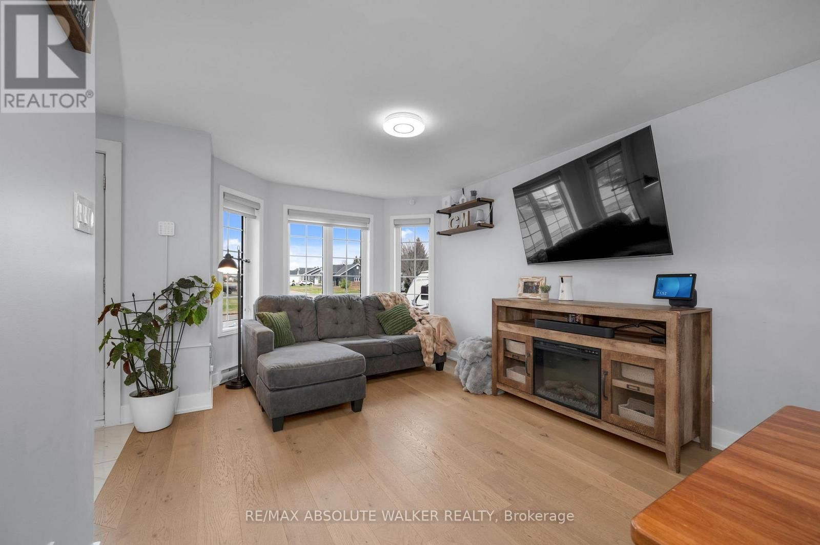 113 RICHARD STREET Image 6