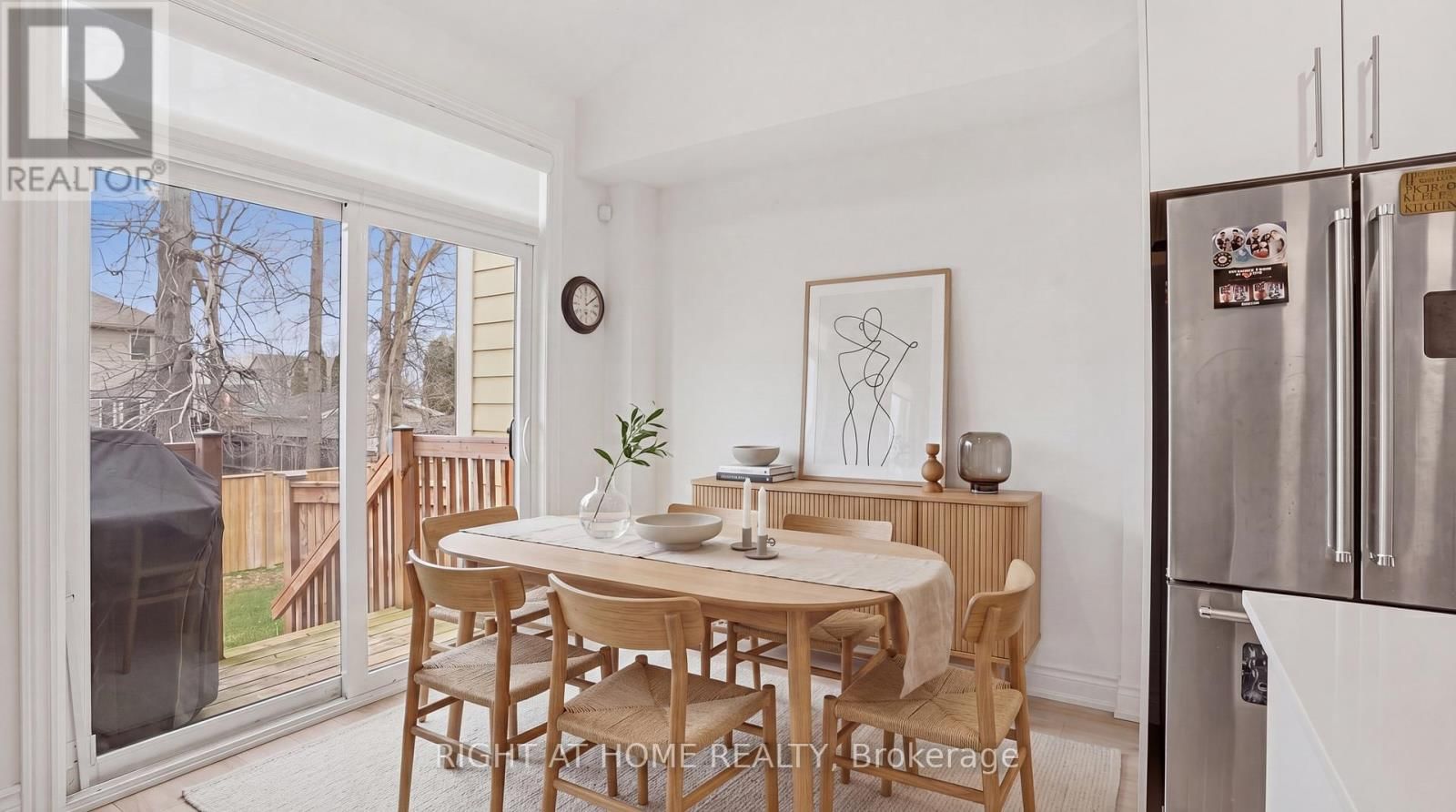 14 PARADISE GROVE Image 11