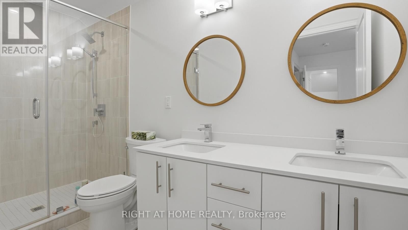 14 PARADISE GROVE Image 14