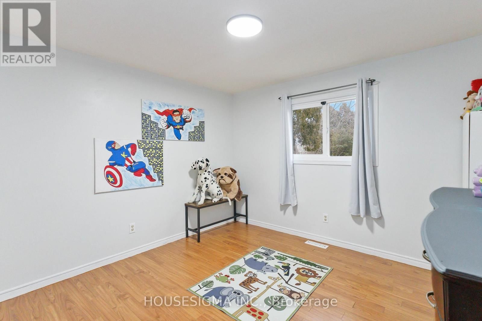 220 KILLARNEY GROVE Image 15