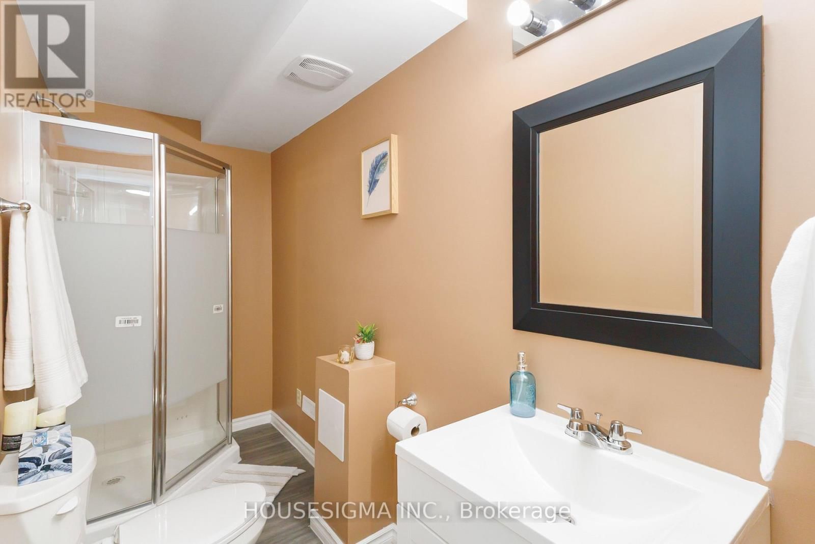 220 KILLARNEY GROVE Image 23