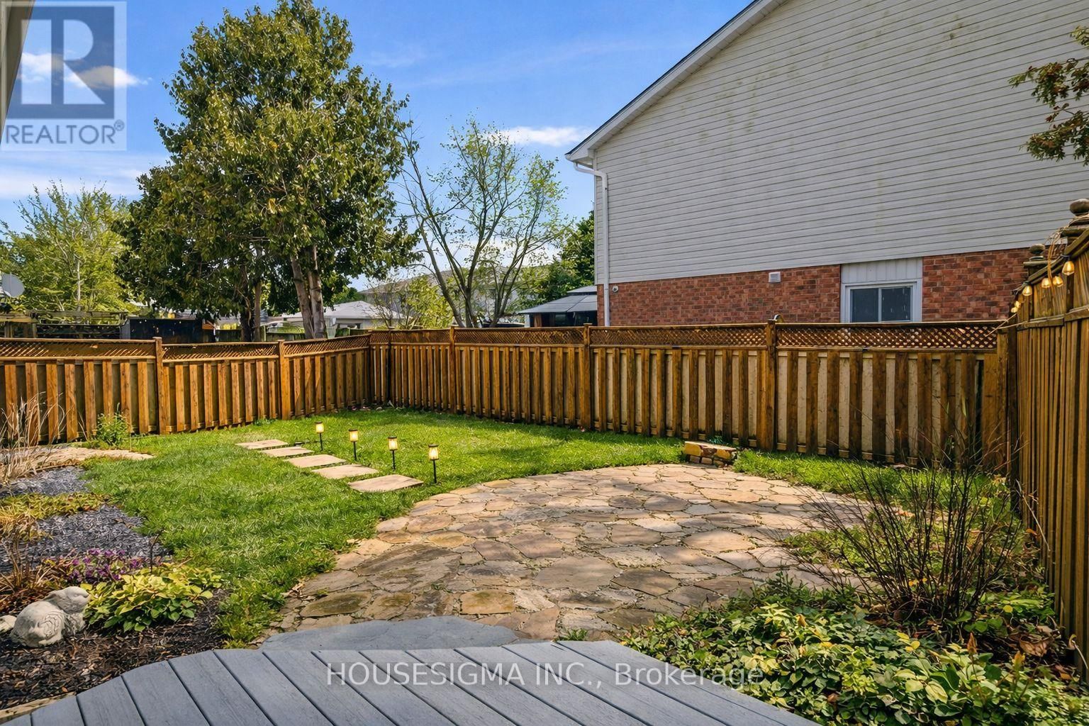 220 KILLARNEY GROVE Image 27