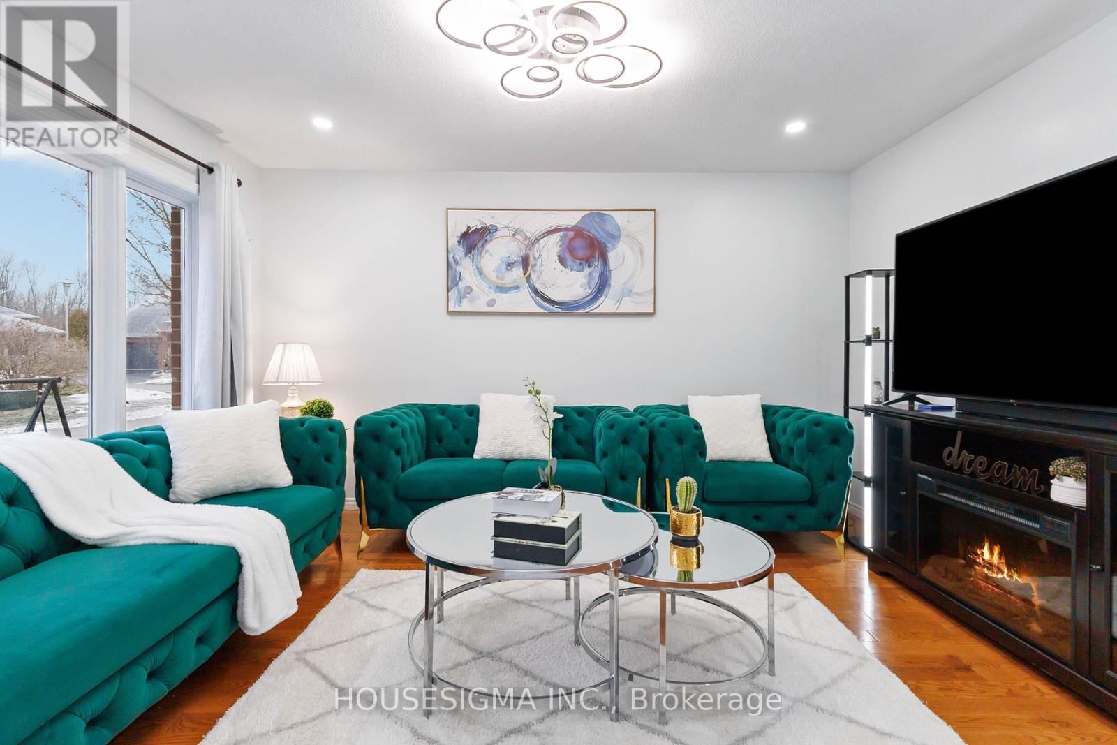 220 KILLARNEY GROVE Image 5