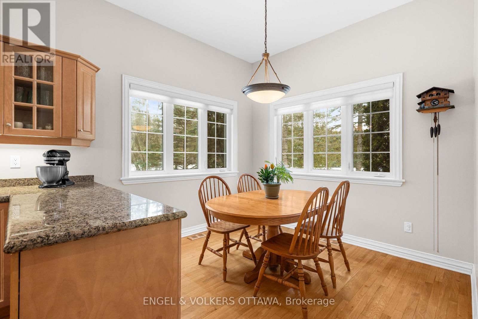 5 COUNTRYSIDE GREEN Image 15