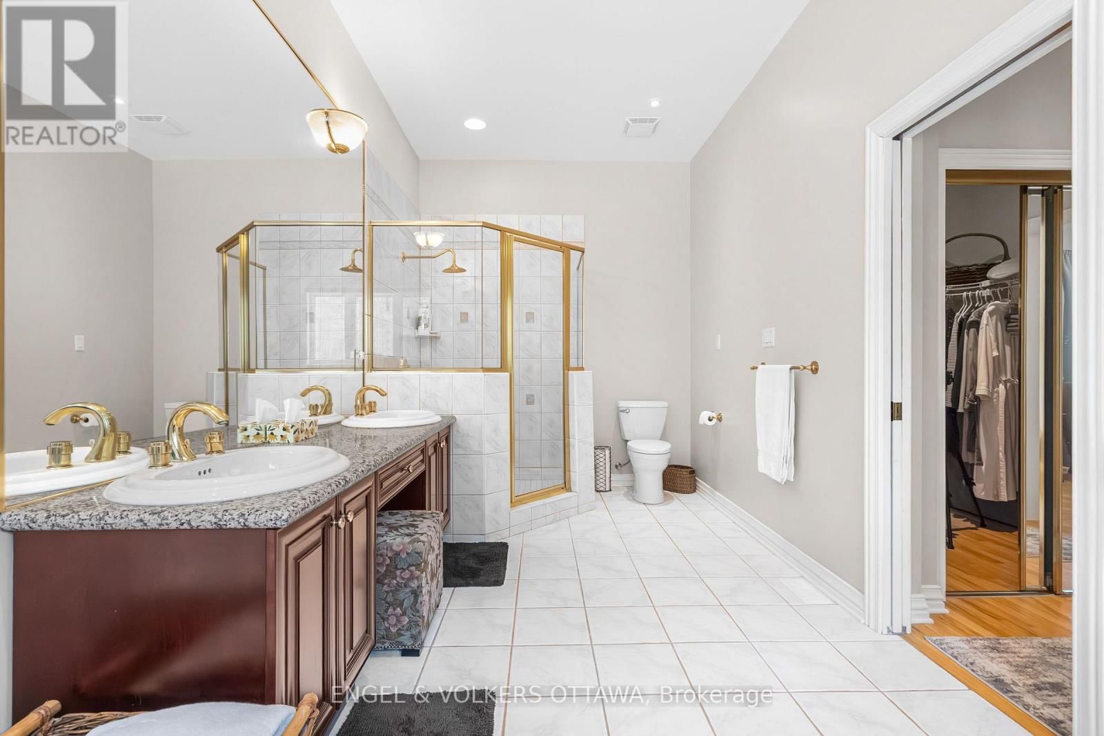 5 COUNTRYSIDE GREEN Image 25