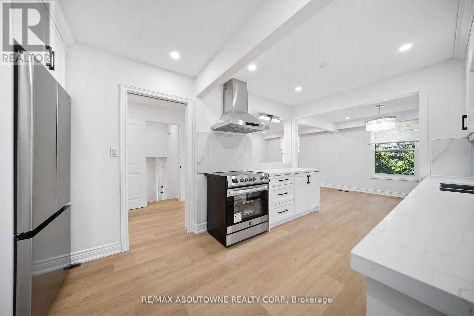 7238 PARKDALE STREET Image 7