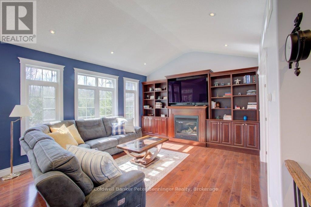 196 BIRCHWOOD AVENUE Image 11